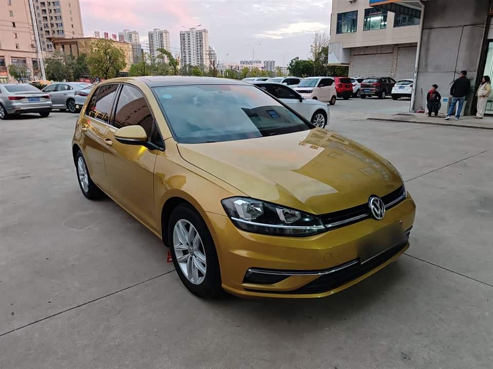 Volkswagen golf