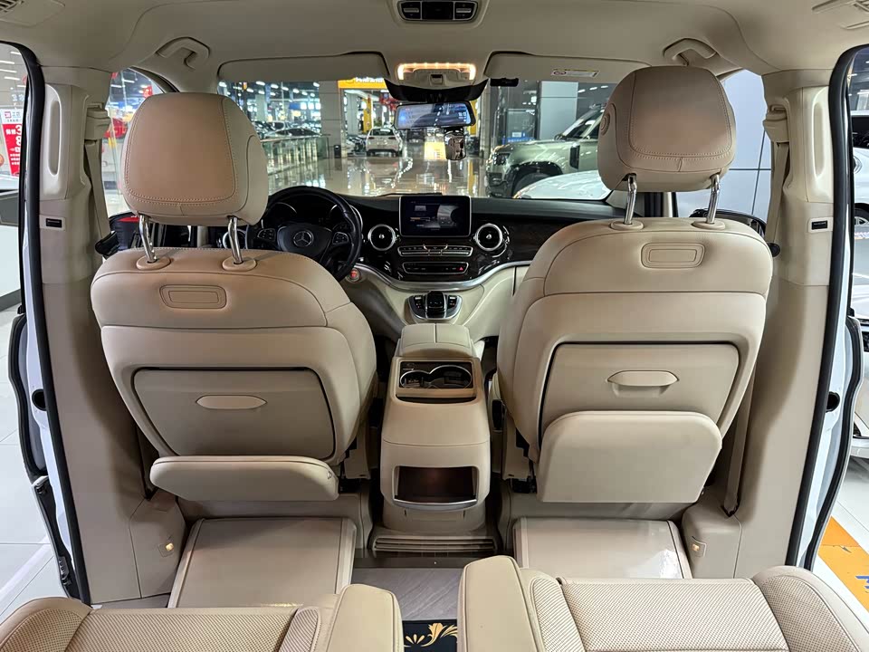 Mercedes-Benz V-class