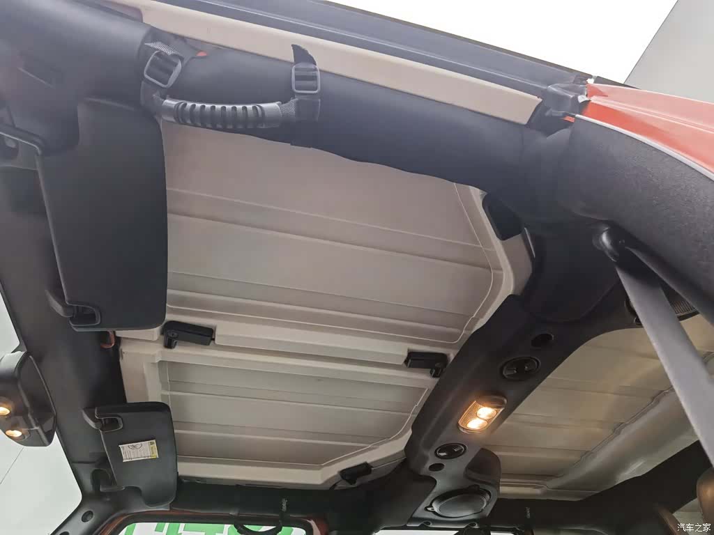 Jeep Wrangler, 2015 14