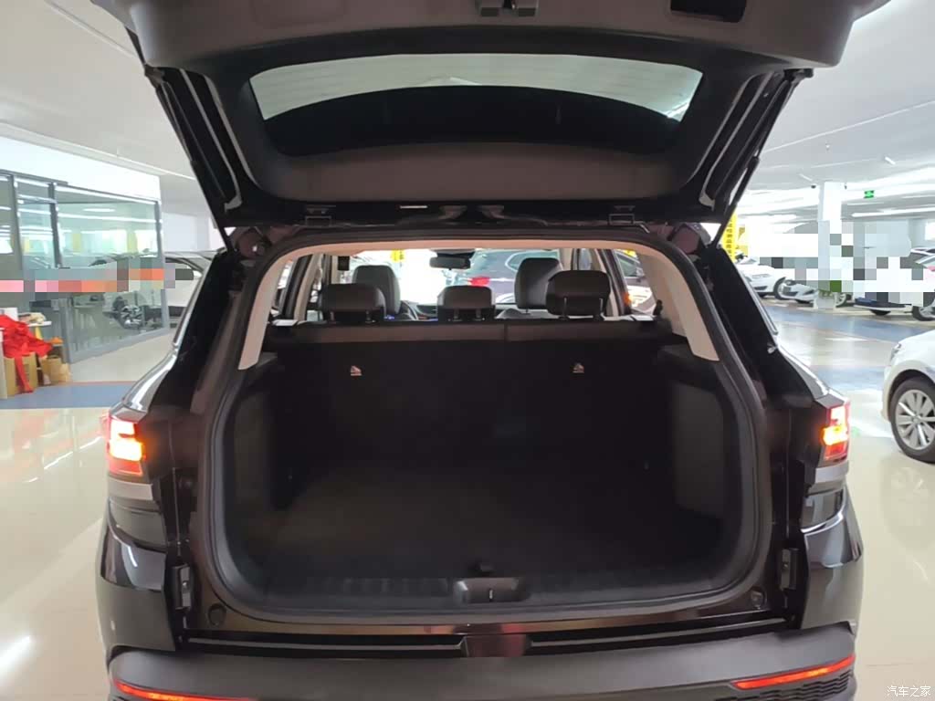 DongFeng AX7, 2022 19