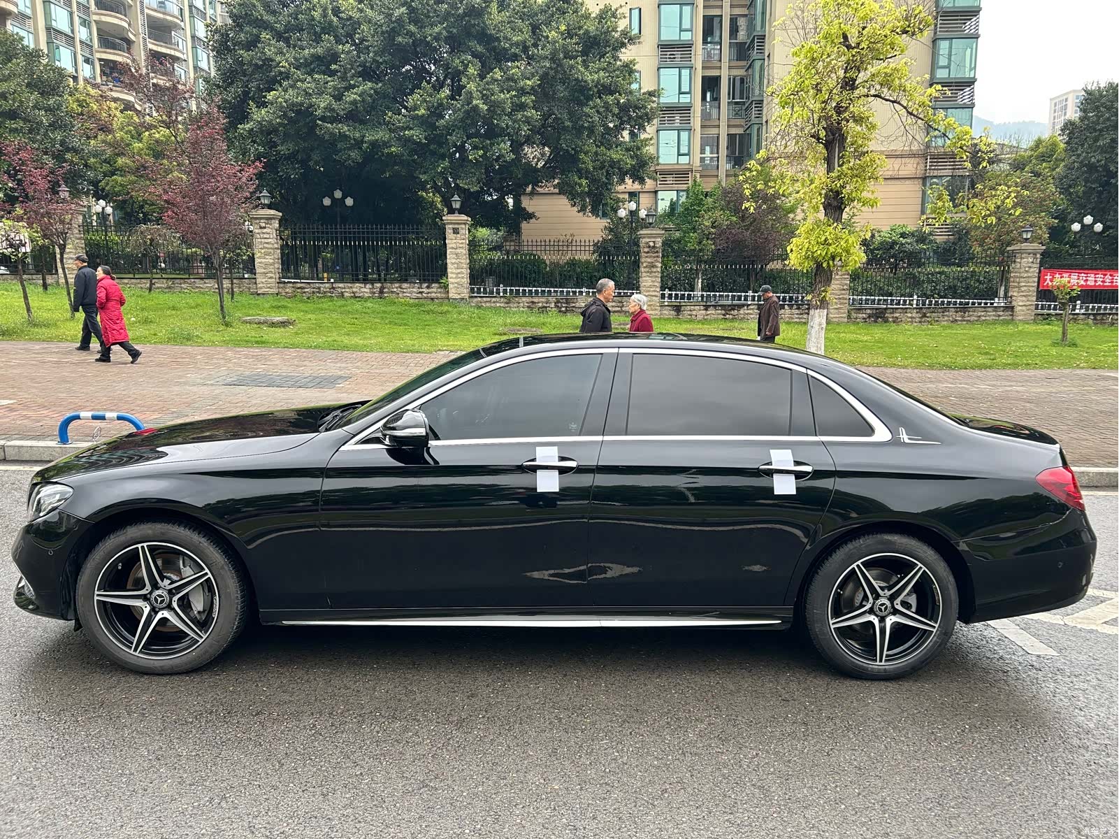 Mercedes-Benz E-Class, 2020 4