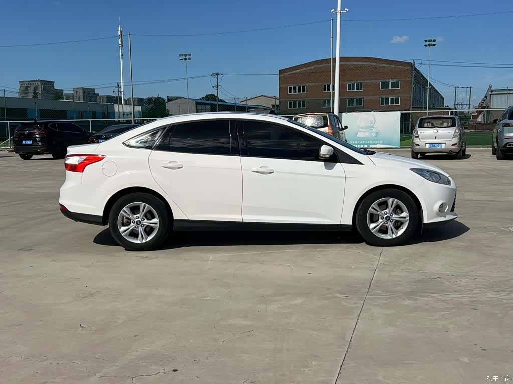 Ford Focus, 2012 6