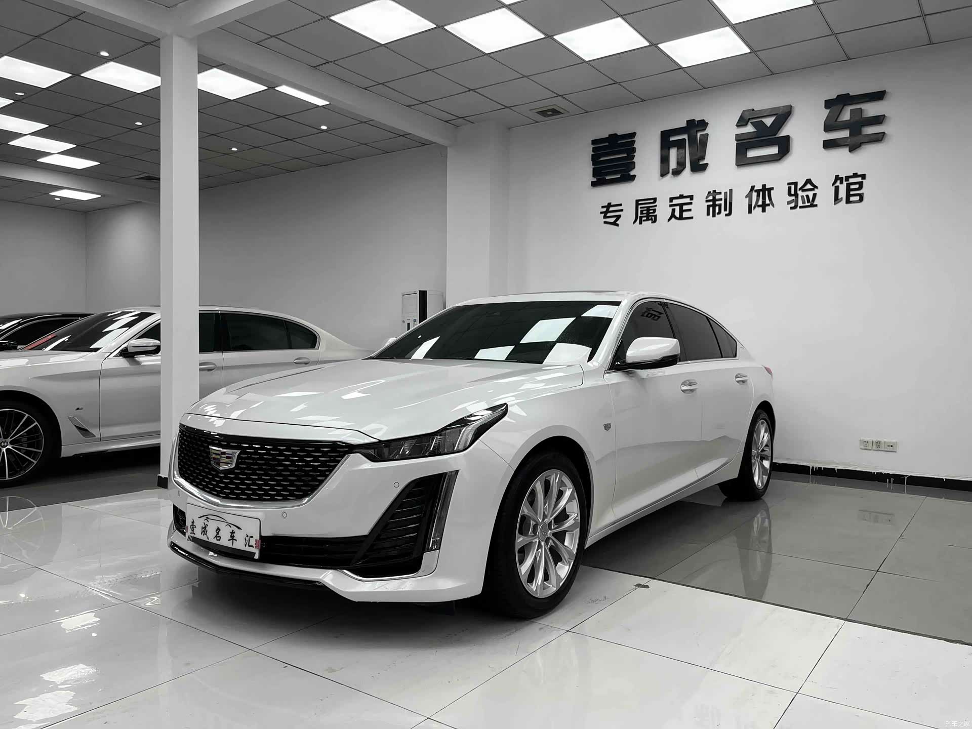 Cadillac CT5, 2023 1