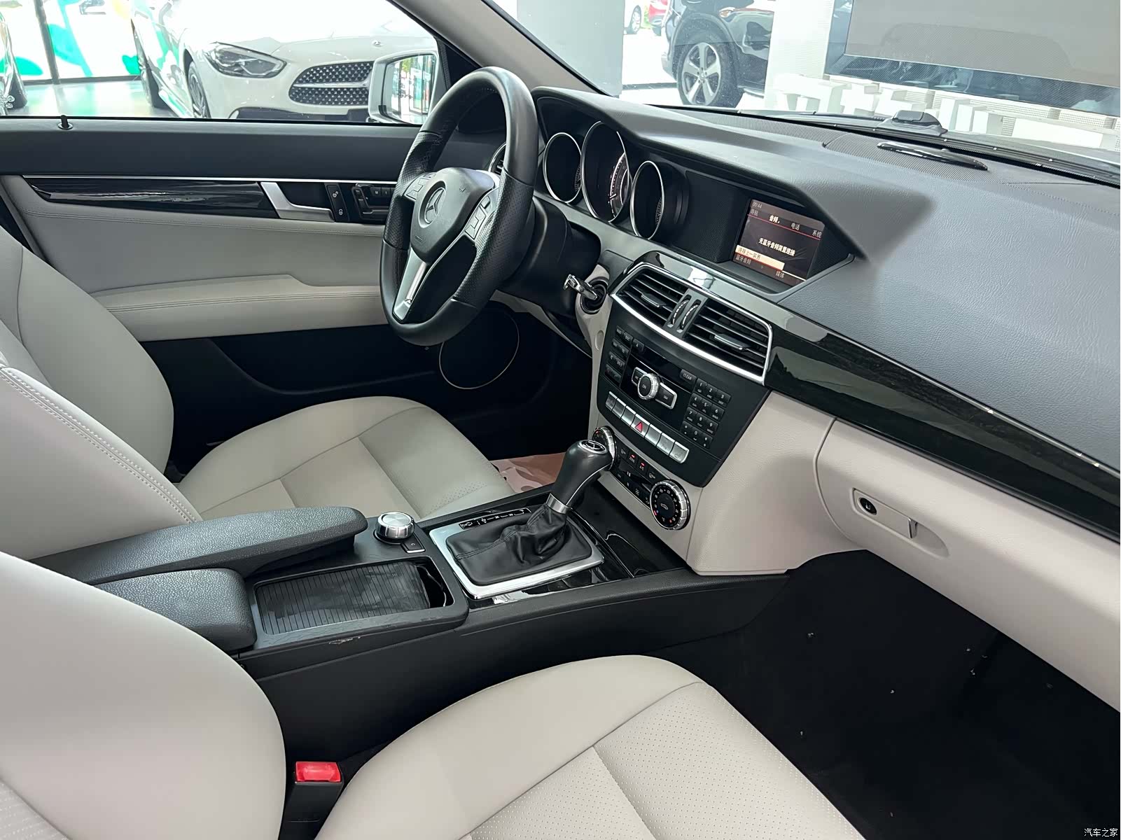 Mercedes-Benz C-Class, 2014 21