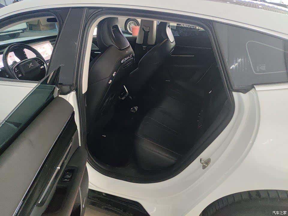 Xpeng P7, 2021 6