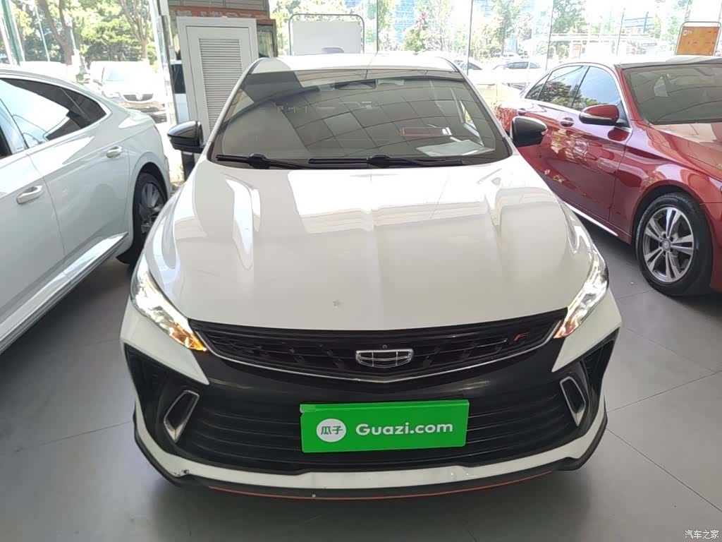 Geely Binray, 2022 3
