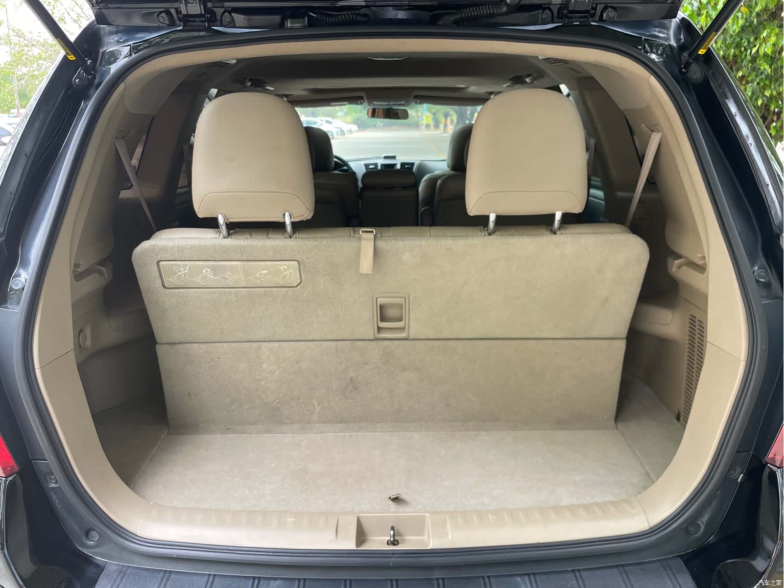 Toyota Highlander, 2011 10