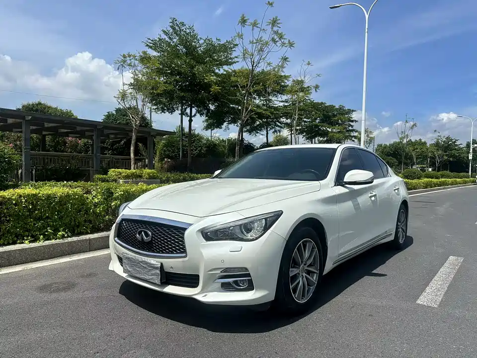Infiniti Q50L Infiniti Q50L