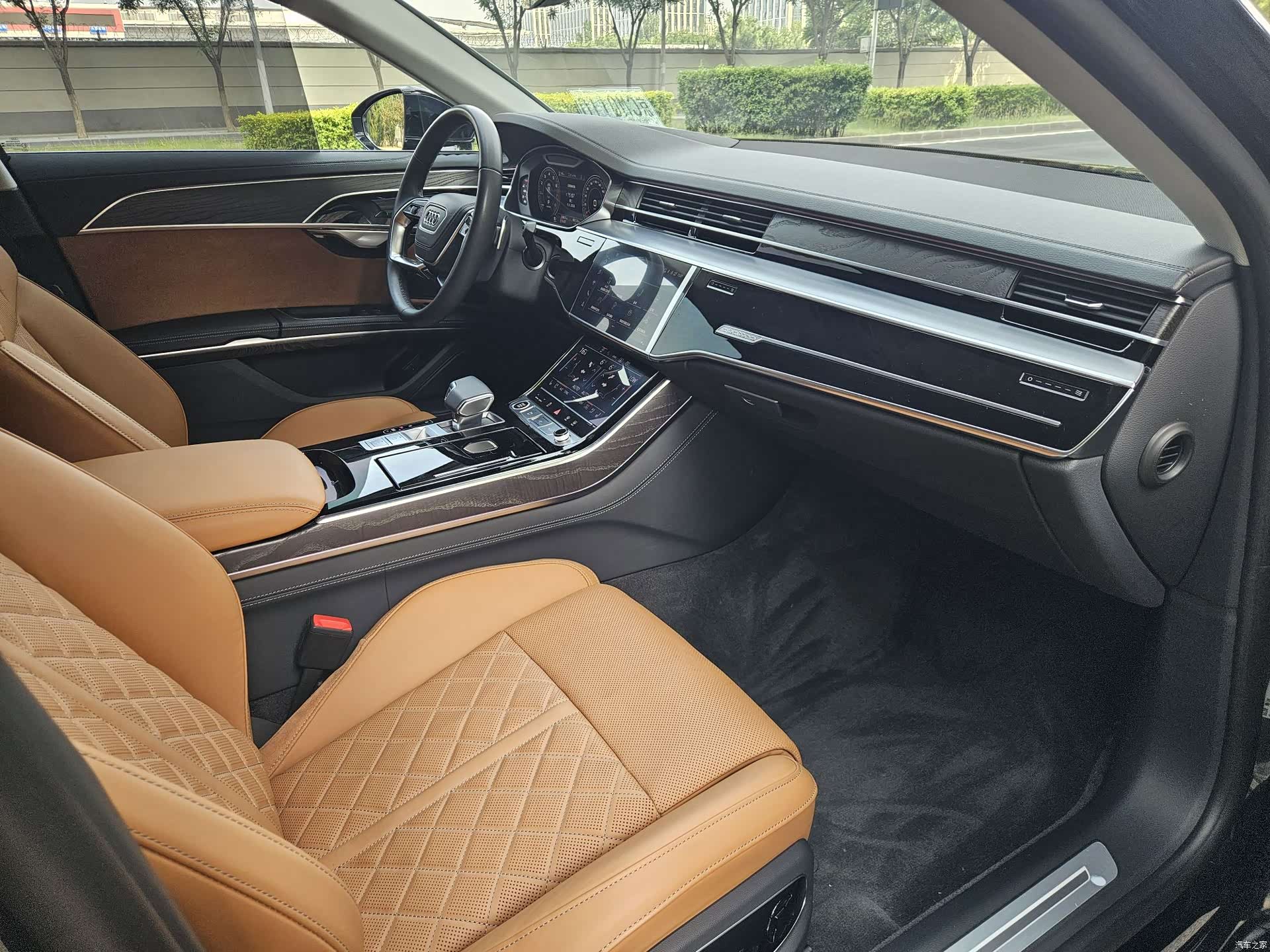 Audi A8L, 2023 9