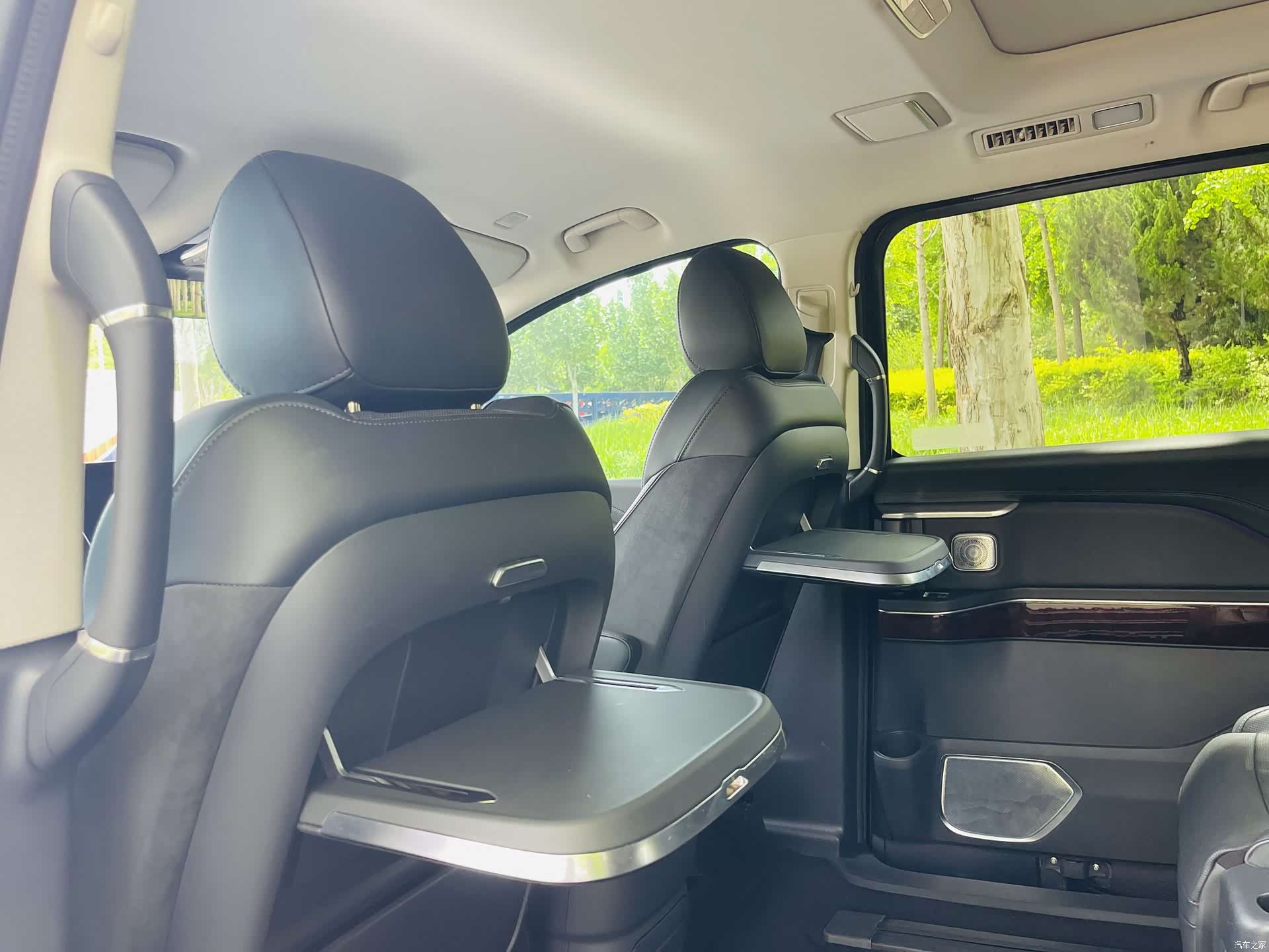 Hongqi HQ9, 2023 15