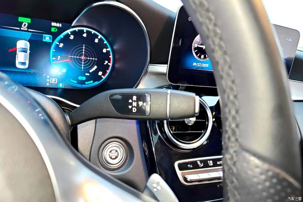 Mercedes-Benz C-Class, 2020 16