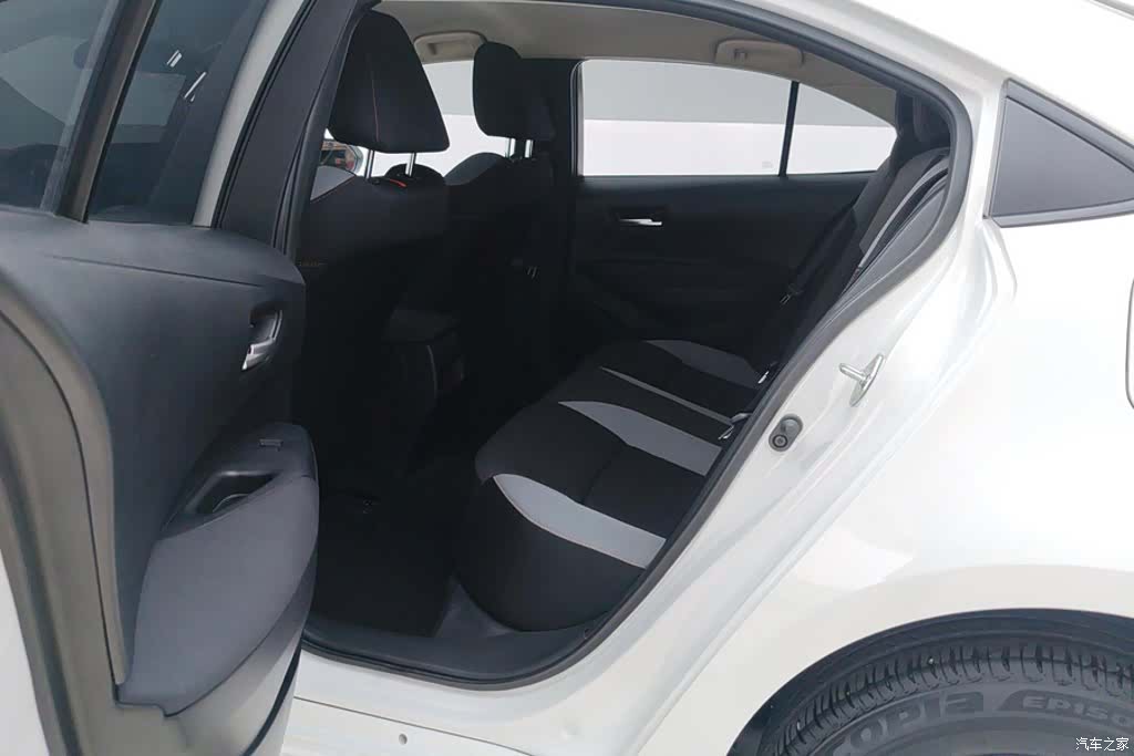 Toyota Corolla, 2023 11