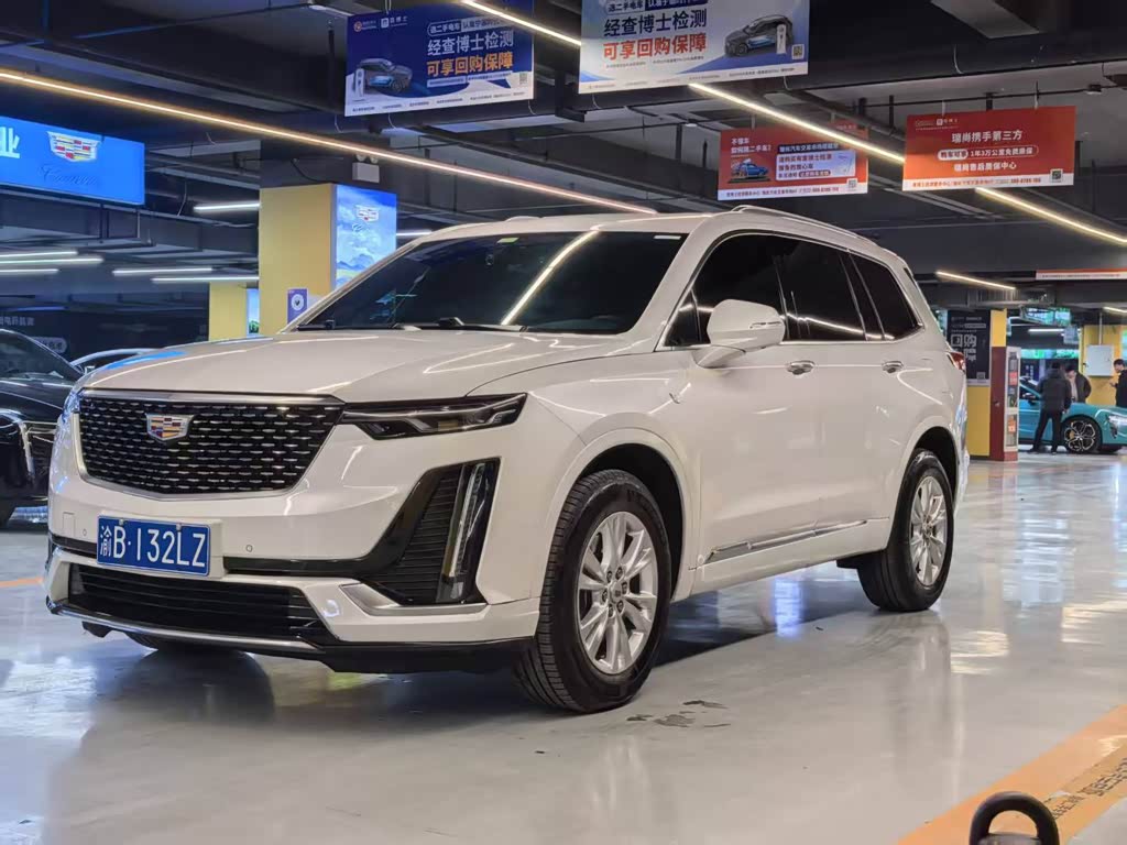 Cadillac XT6