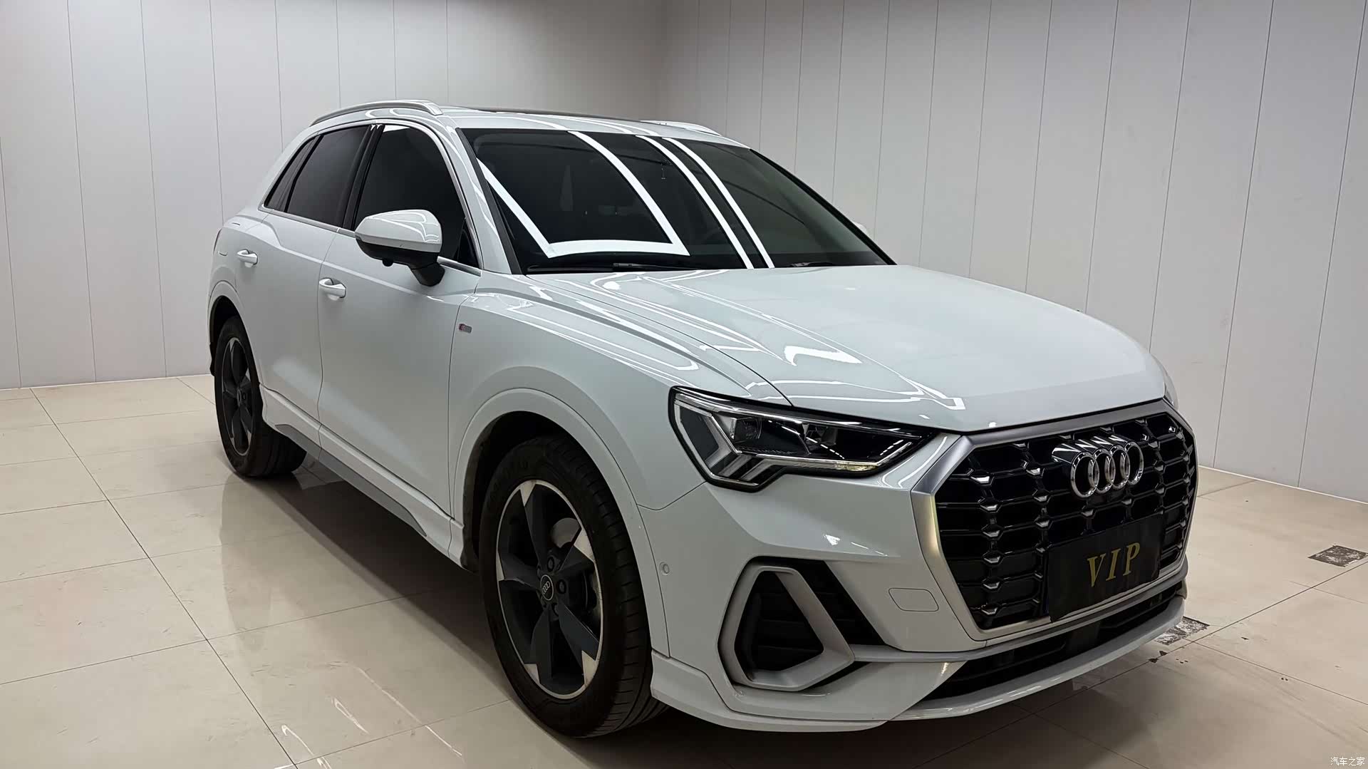 Audi Q3, 2022 3