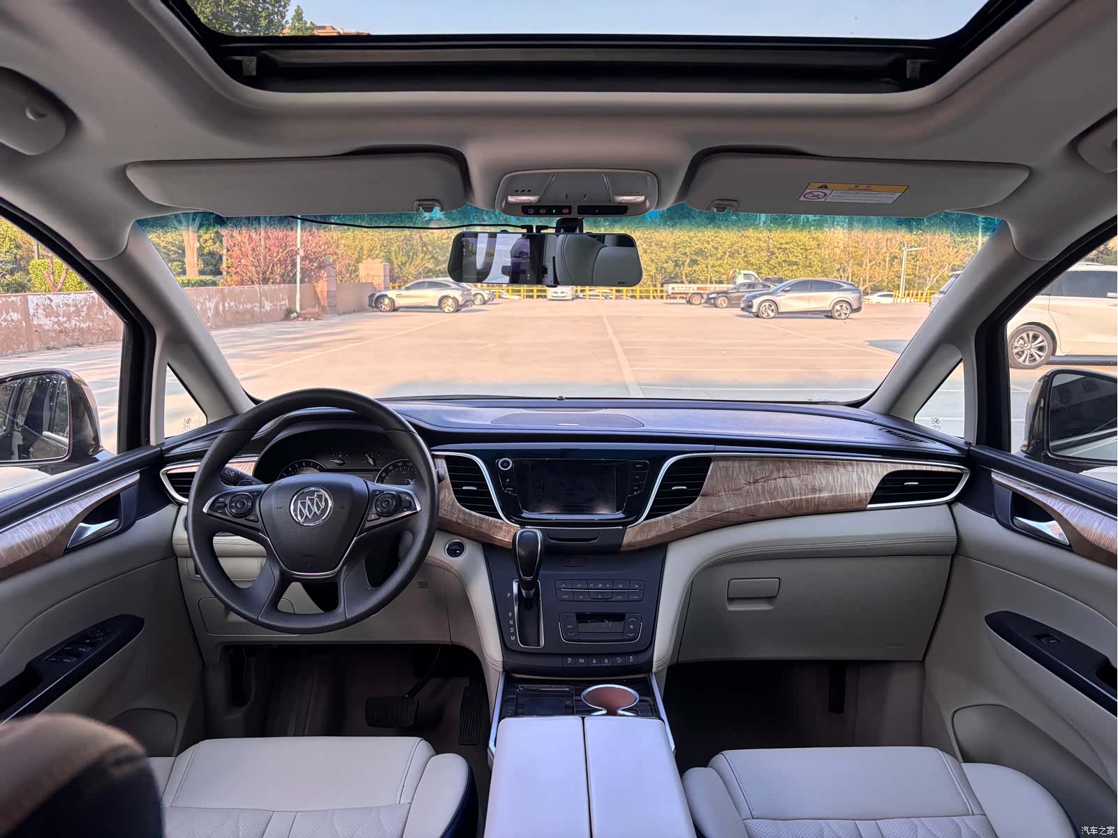 Buick GL8, 2017 21
