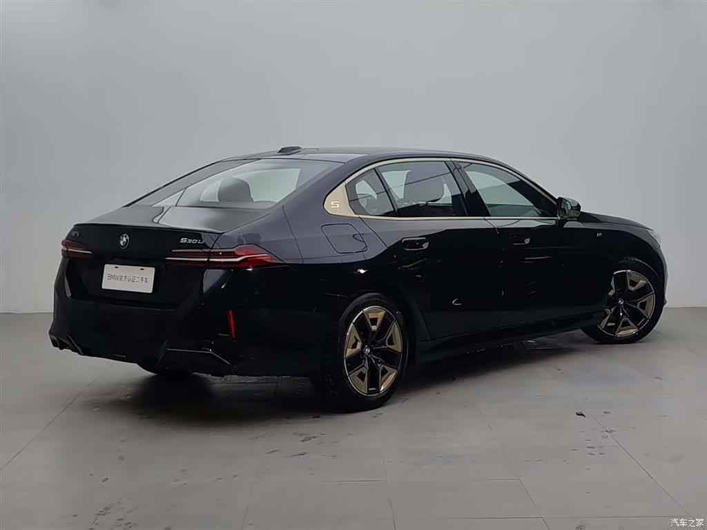 BMW 5 Series, 2025 4