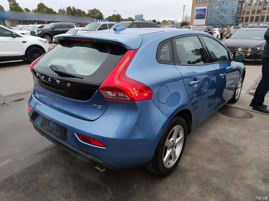 Volvo V40, 2016 все фото