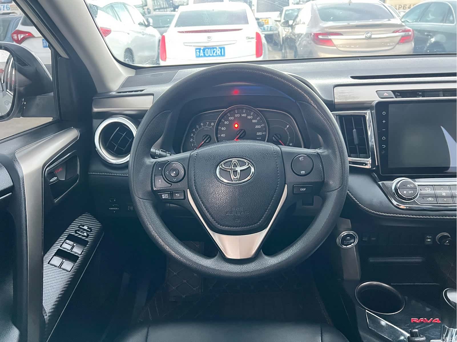 Toyota RAV4, 2016 15
