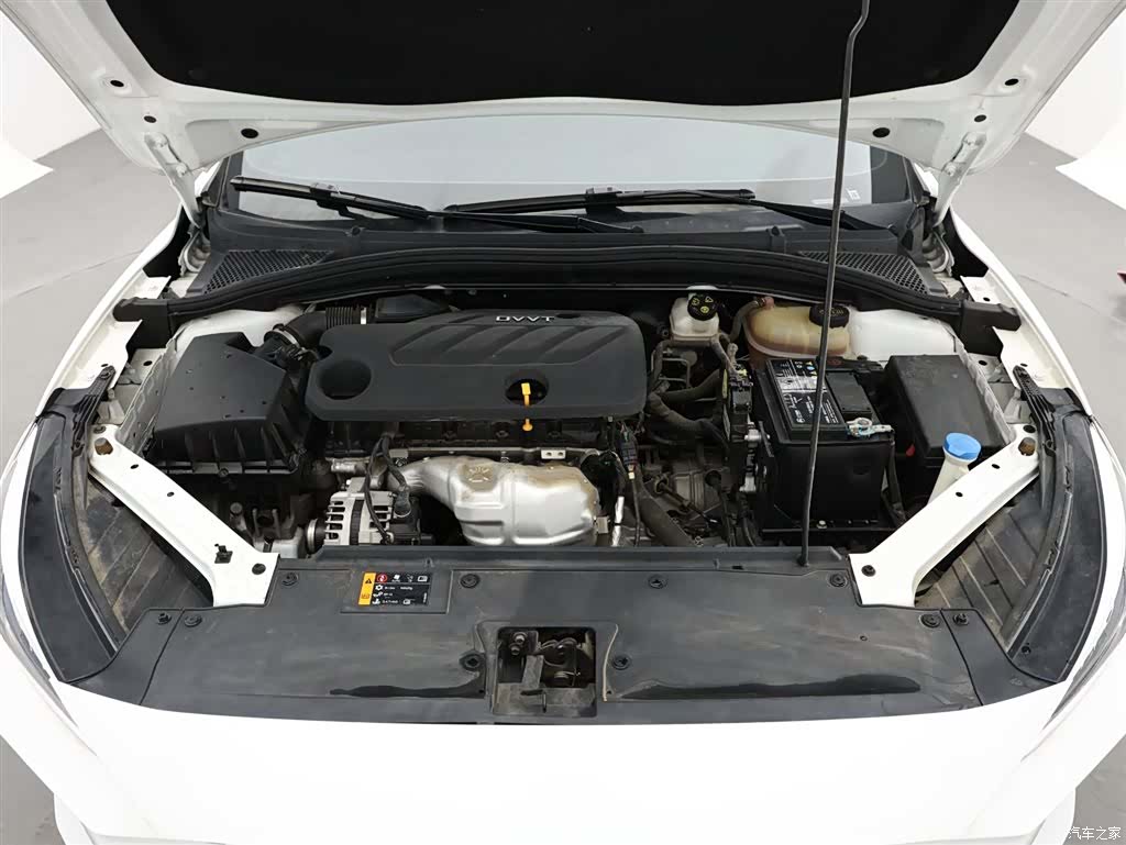 MG MG5, 2022 16