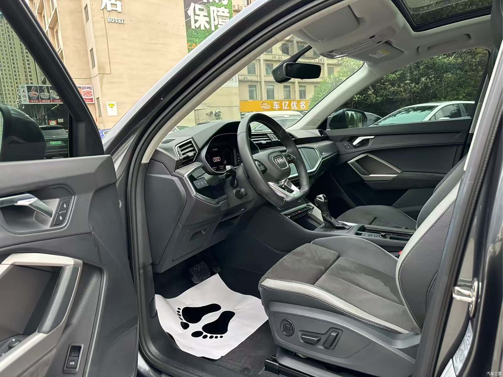 Audi Q3, 2022 6