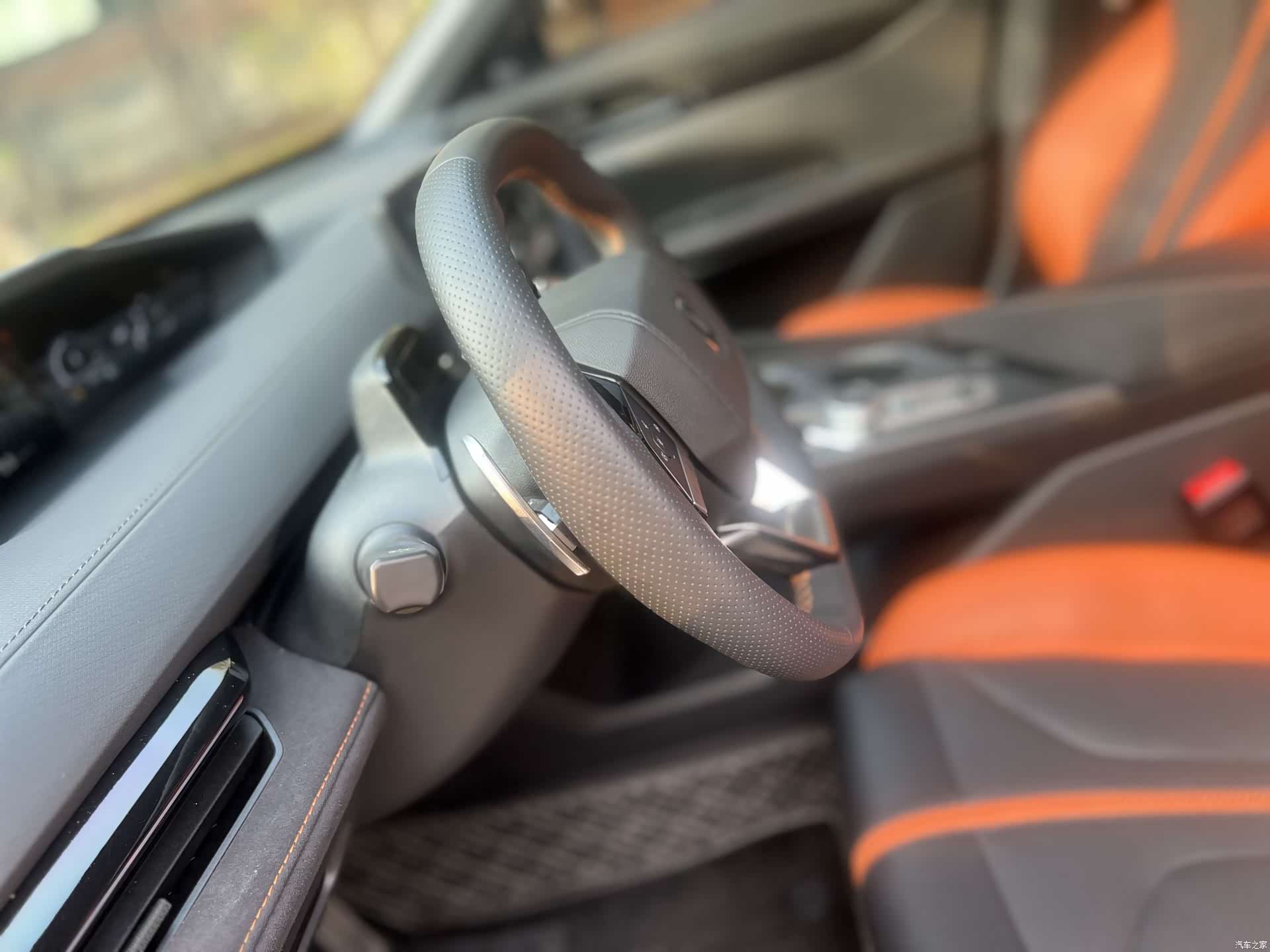 Changan UNI-V, 2024 9