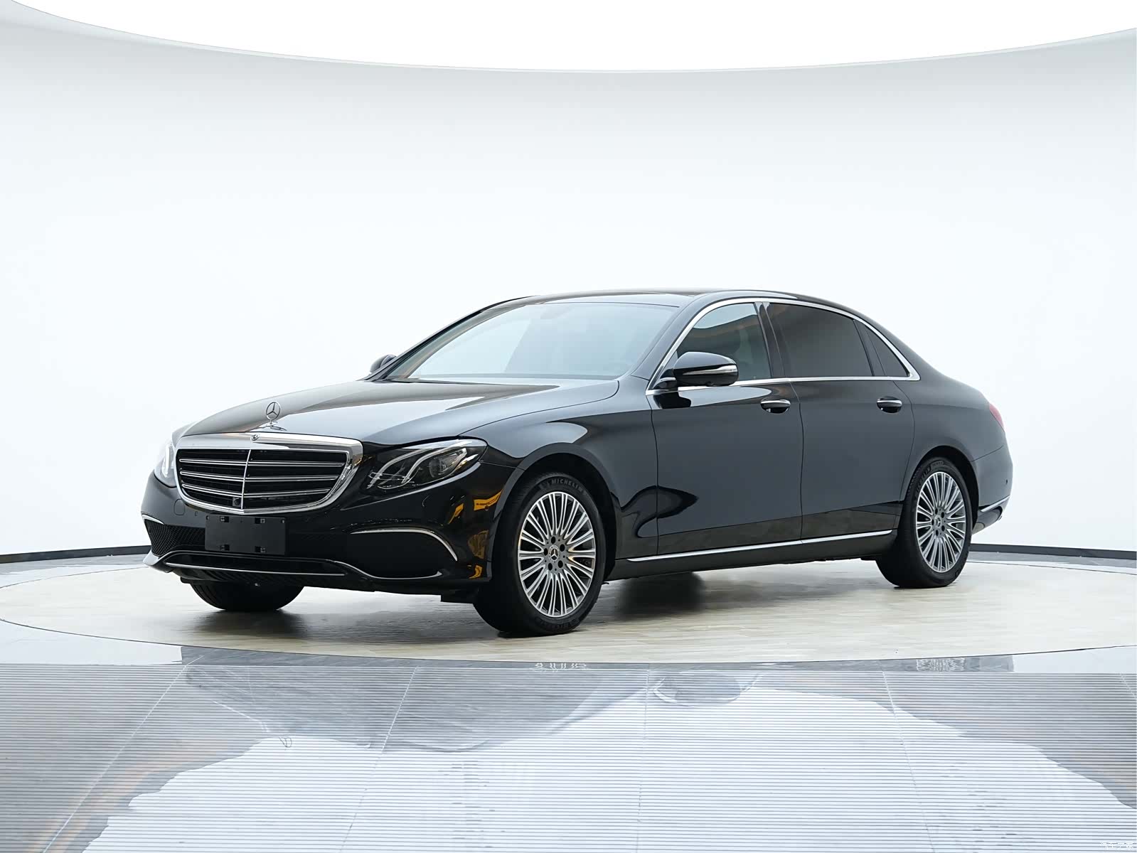 Mercedes-Benz E-Class, 2020 1
