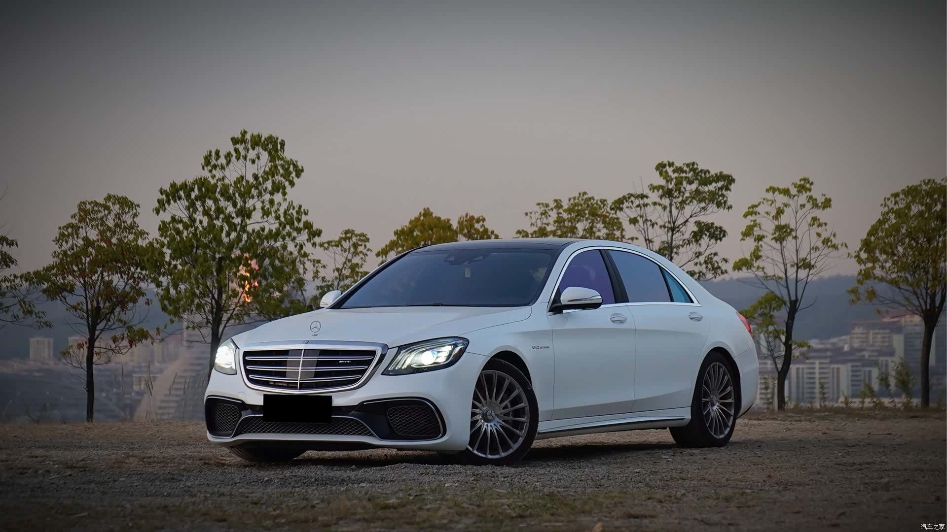Mercedes-Benz S-Class, 2015 1