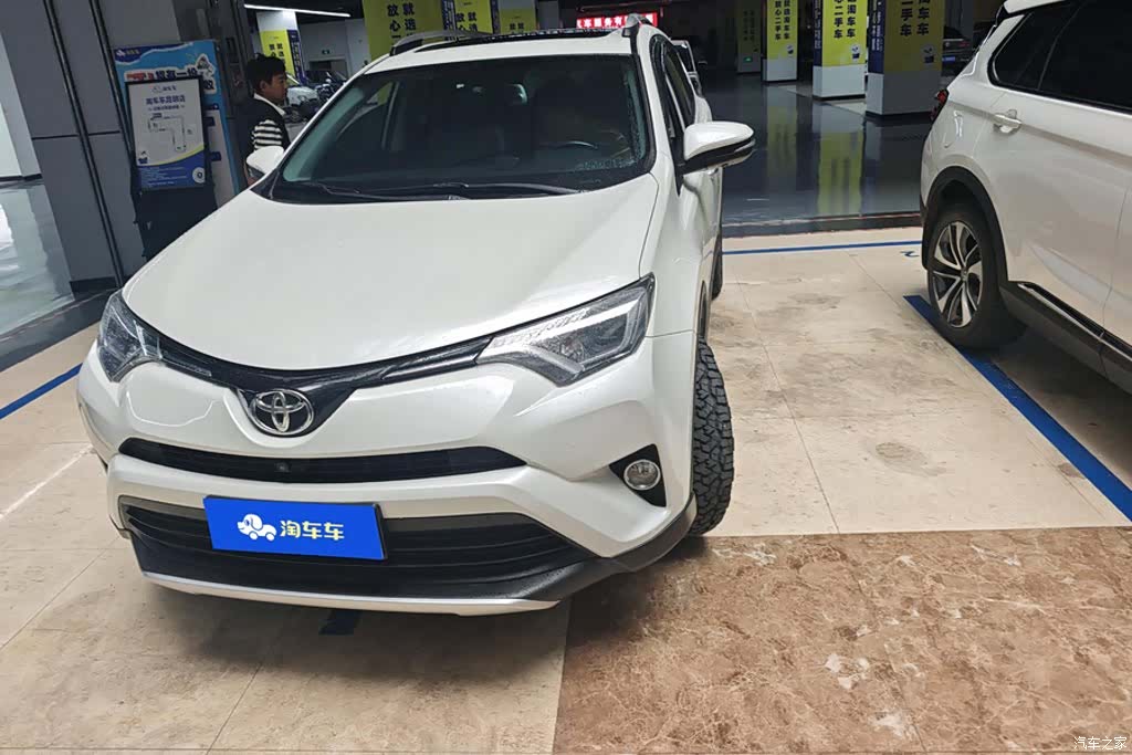 Toyota RAV4, 2017 2