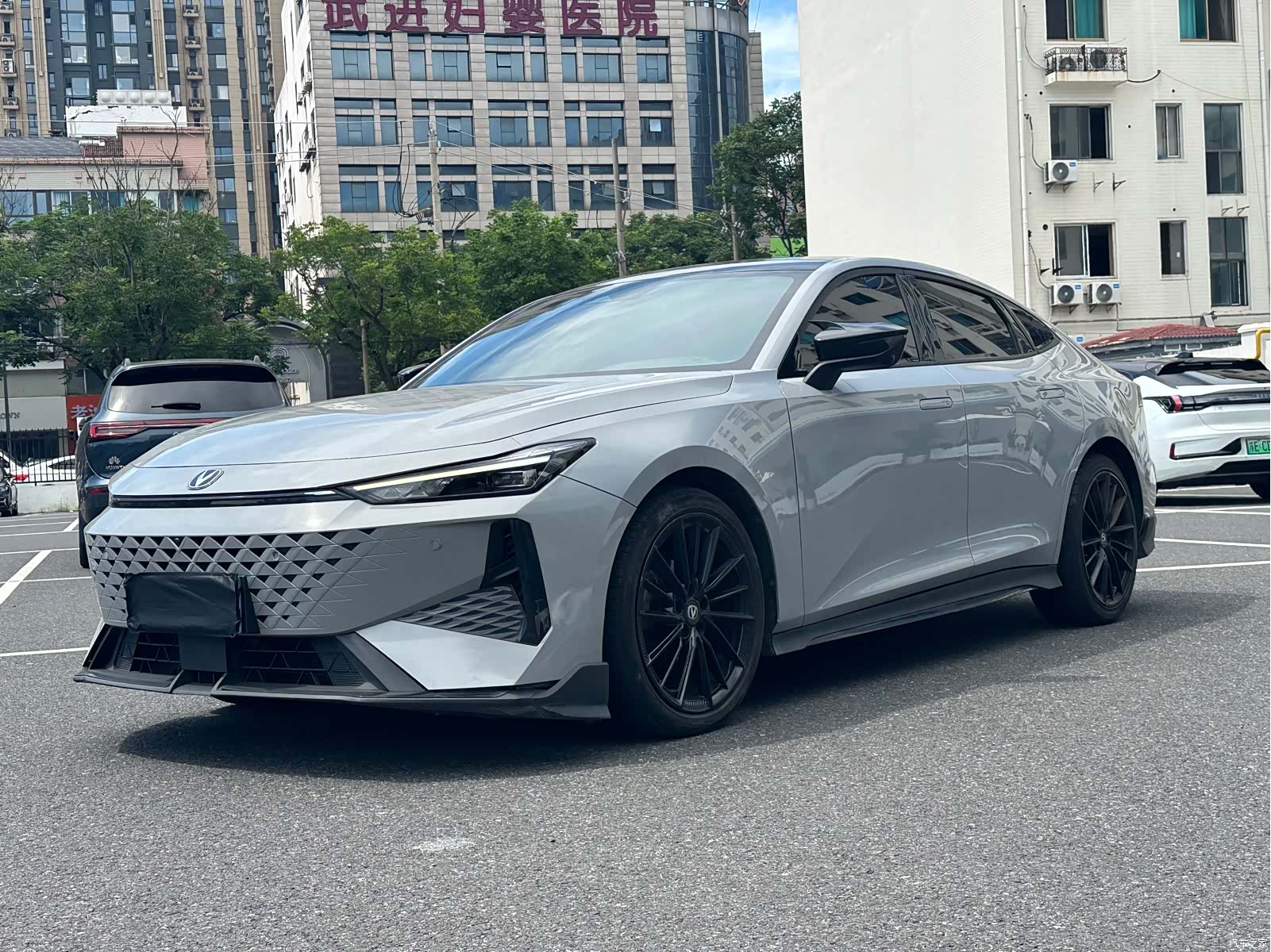 Changan UNI-V