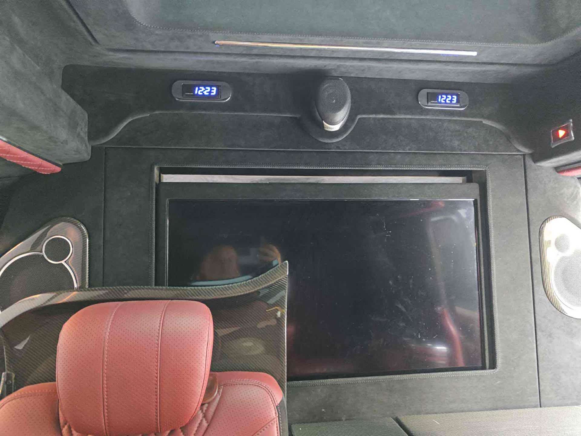 Volkswagen 9, 2017 15