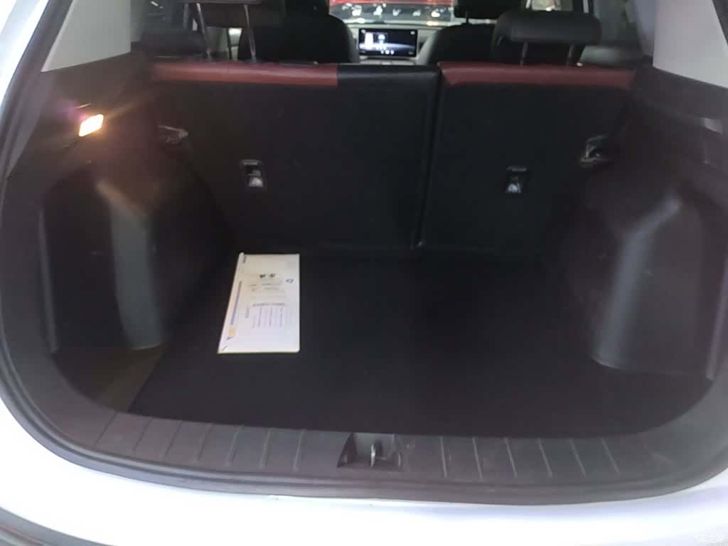 Geely Coolray, 2022 19