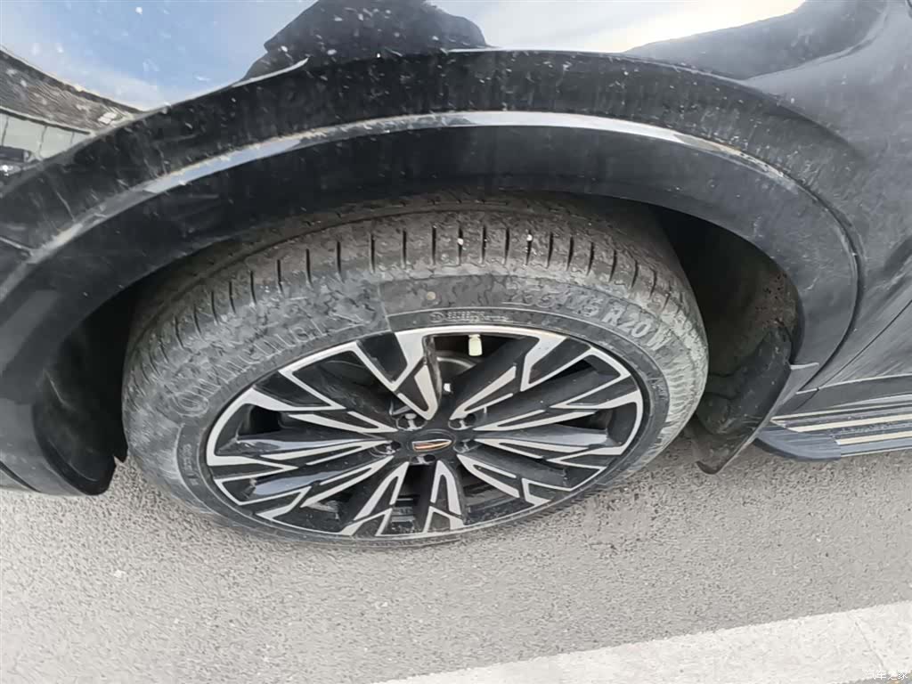 Hongqi HS5, 2023 23