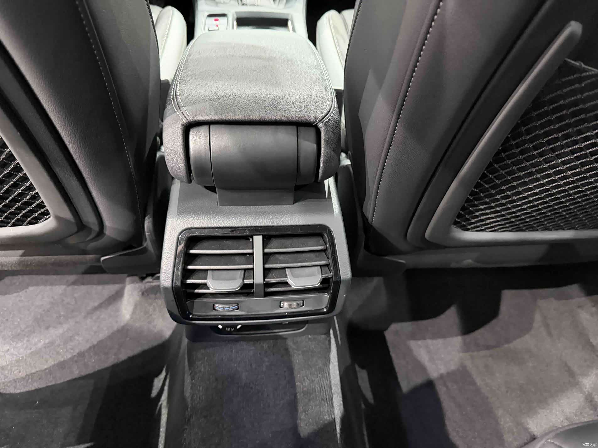 Audi Q3, 2022 18