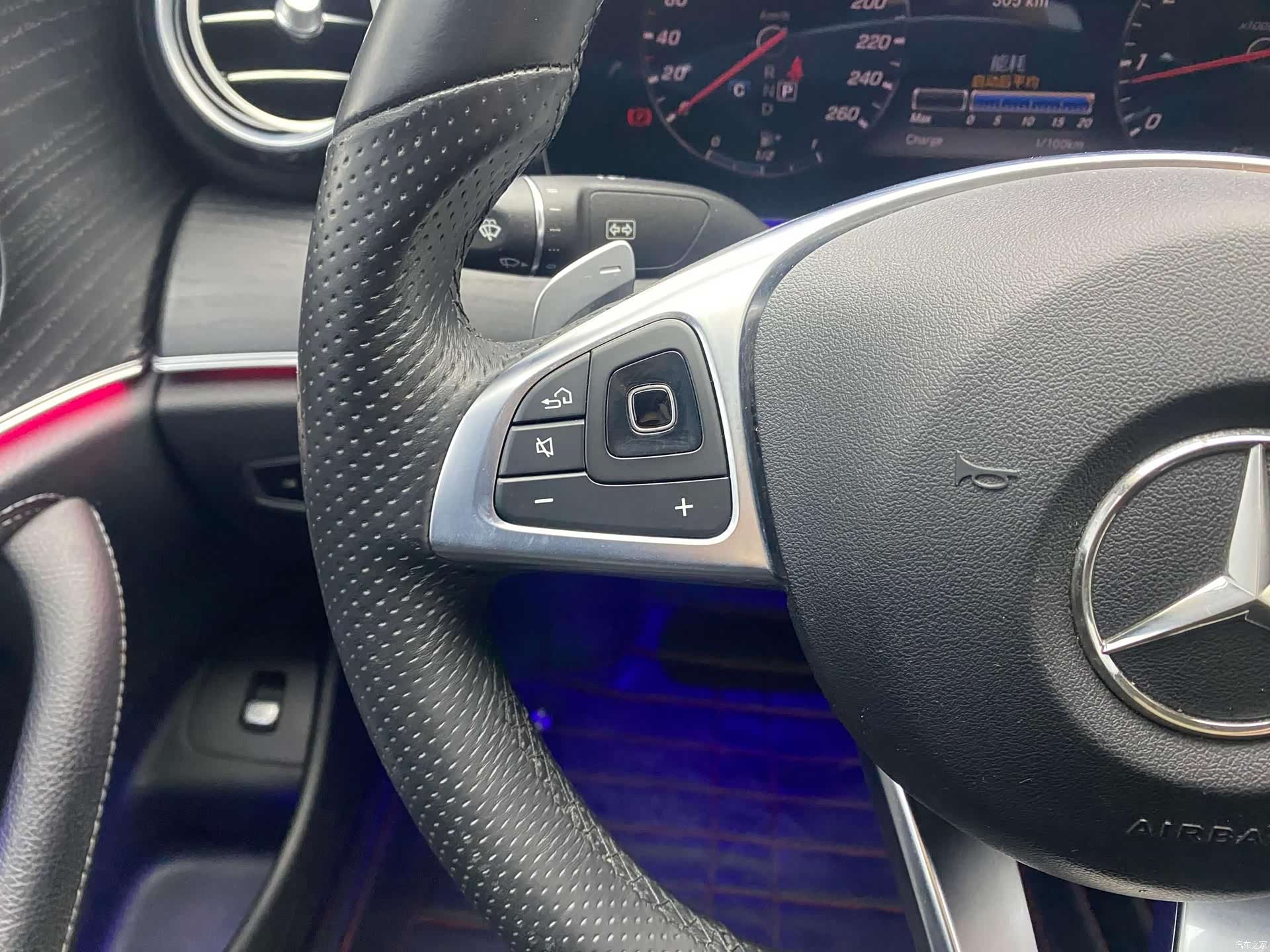 Mercedes-Benz E-Class, 2018 24
