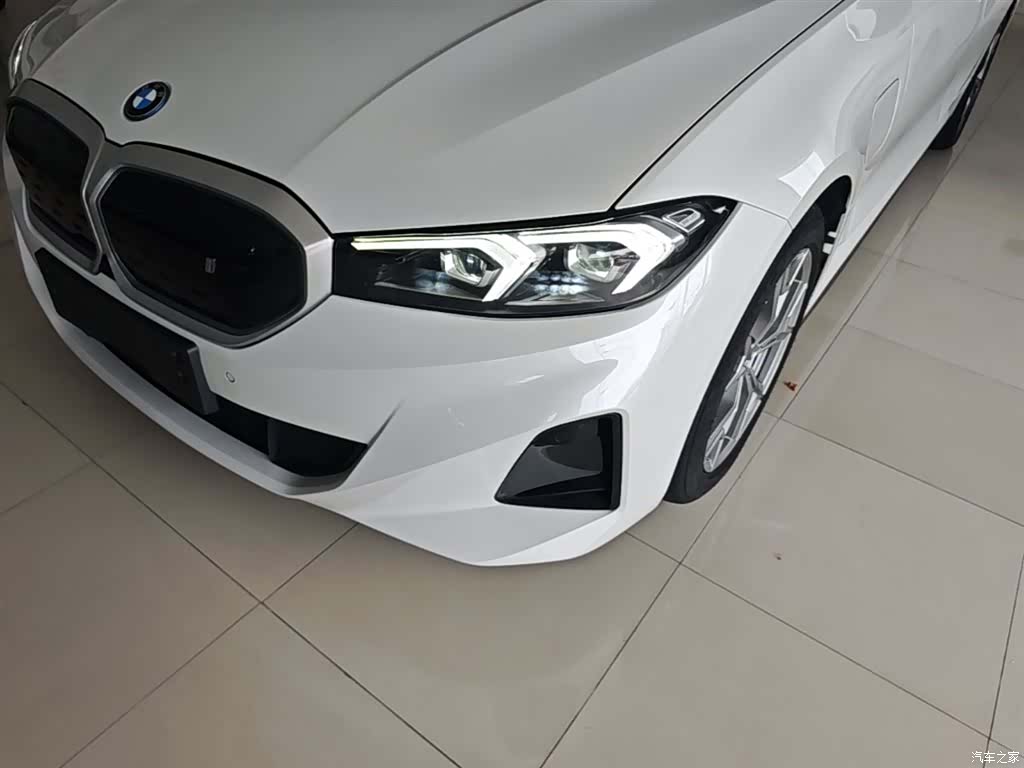 BMW i3, 2024 24