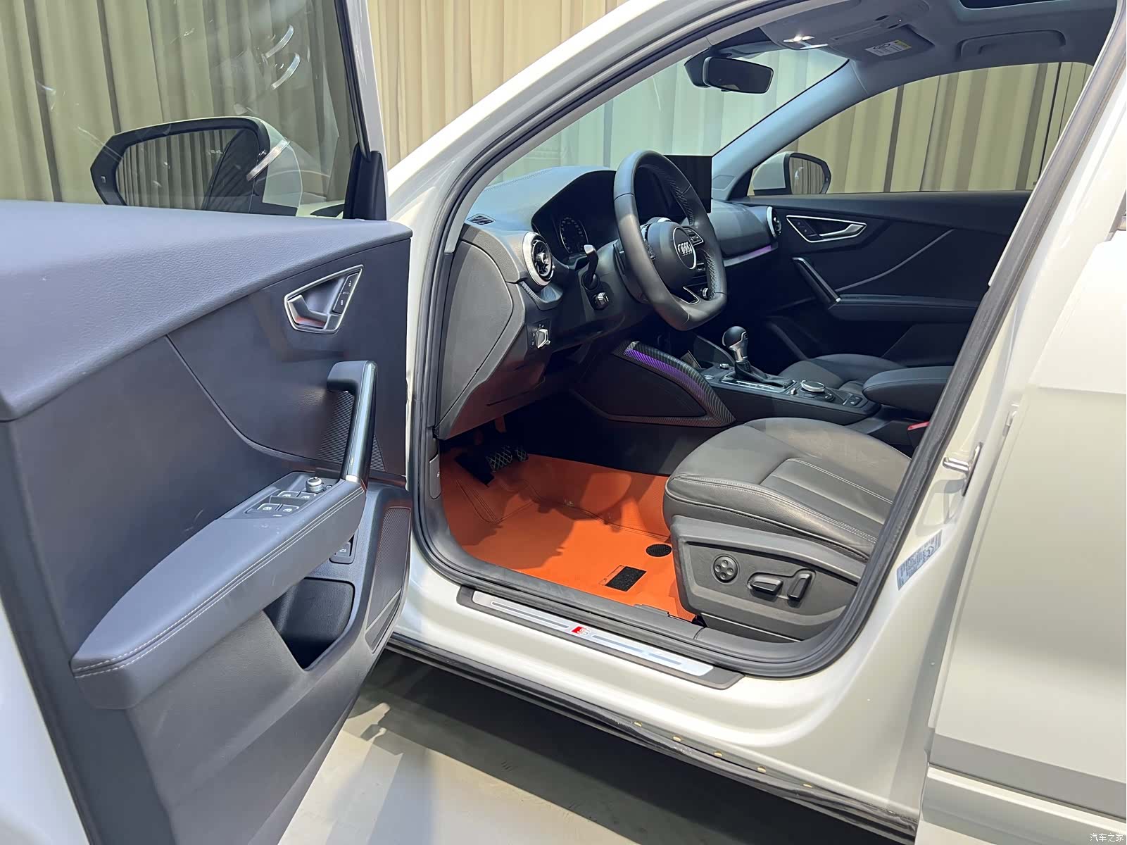 Audi Q2L, 2022 10