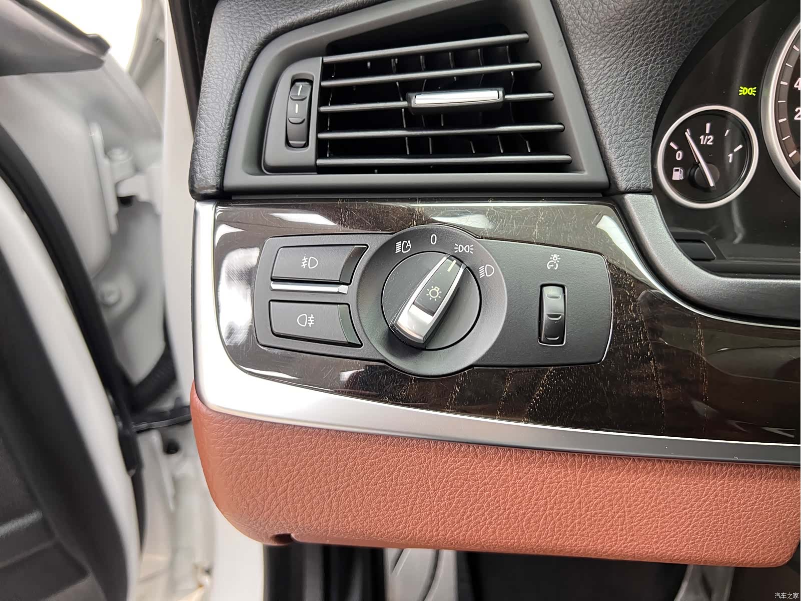 BMW 5 Series, 2016 32