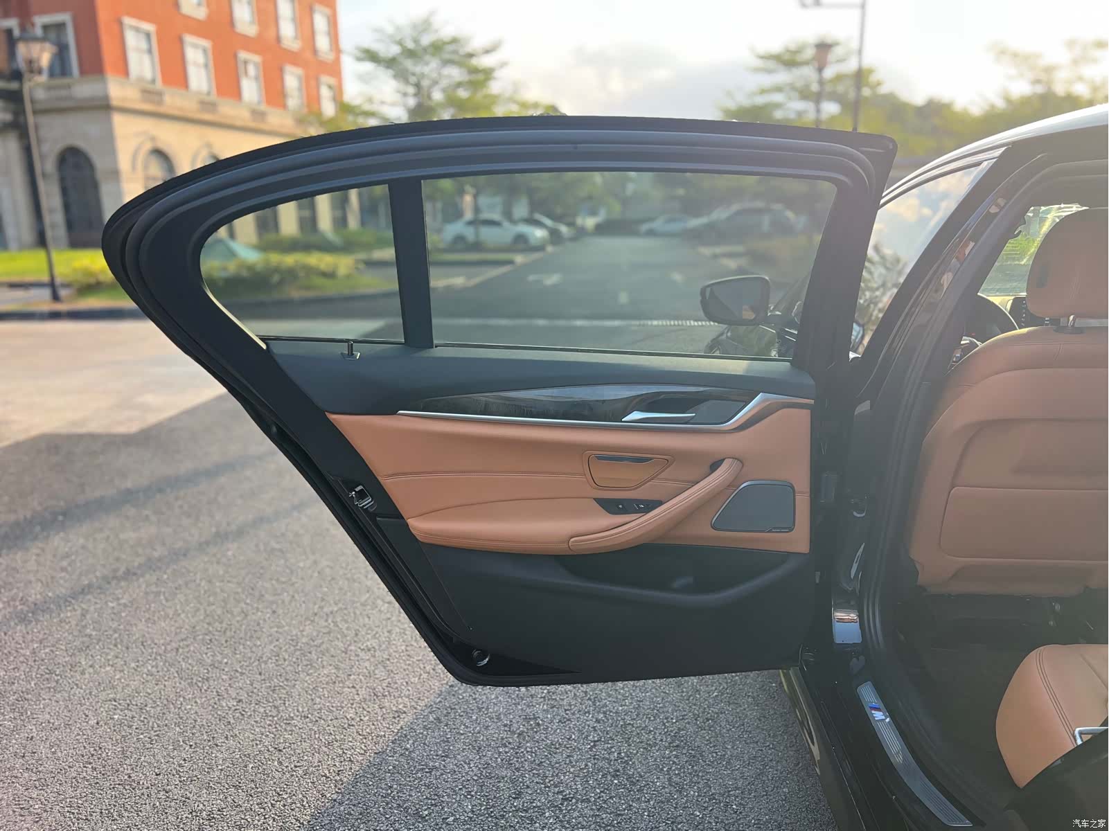 BMW 5 Series, 2018 9