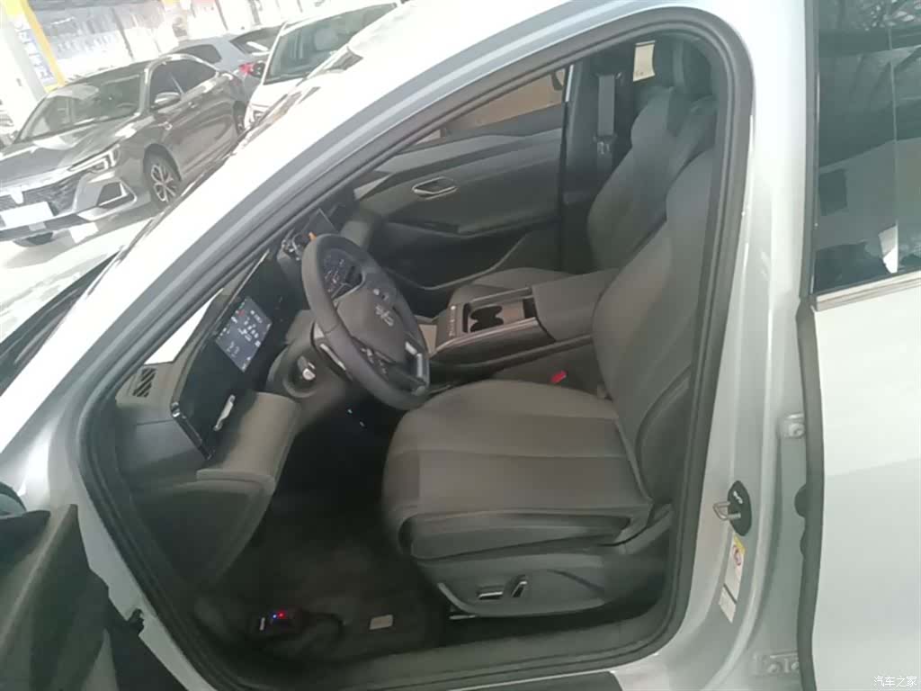 BYD Qin, 2025 15