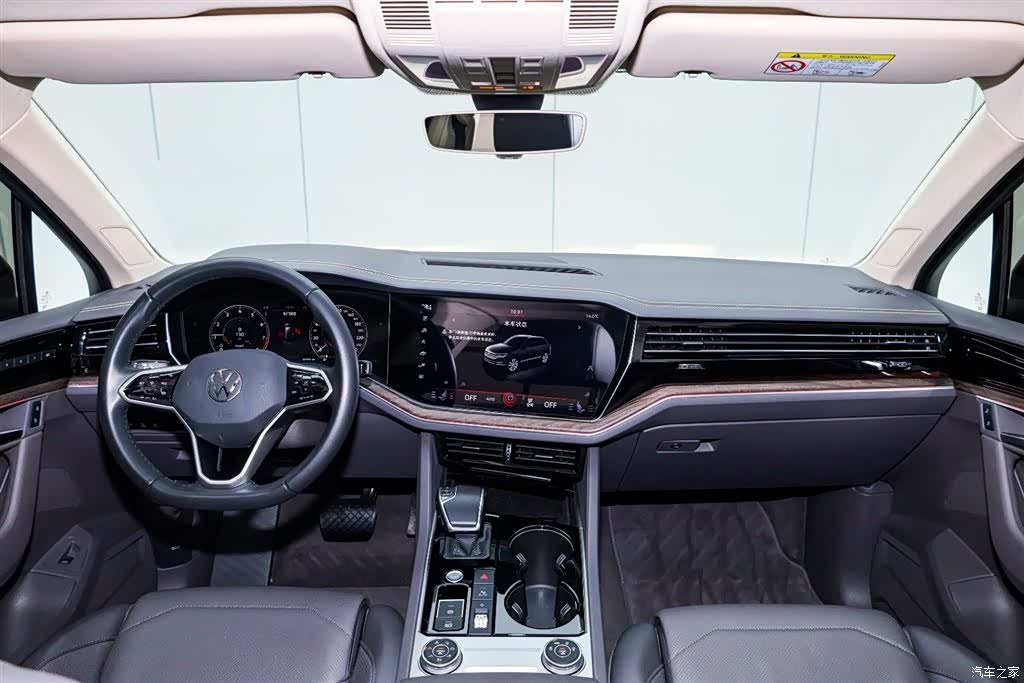 Volkswagen Touareg, 2024 19