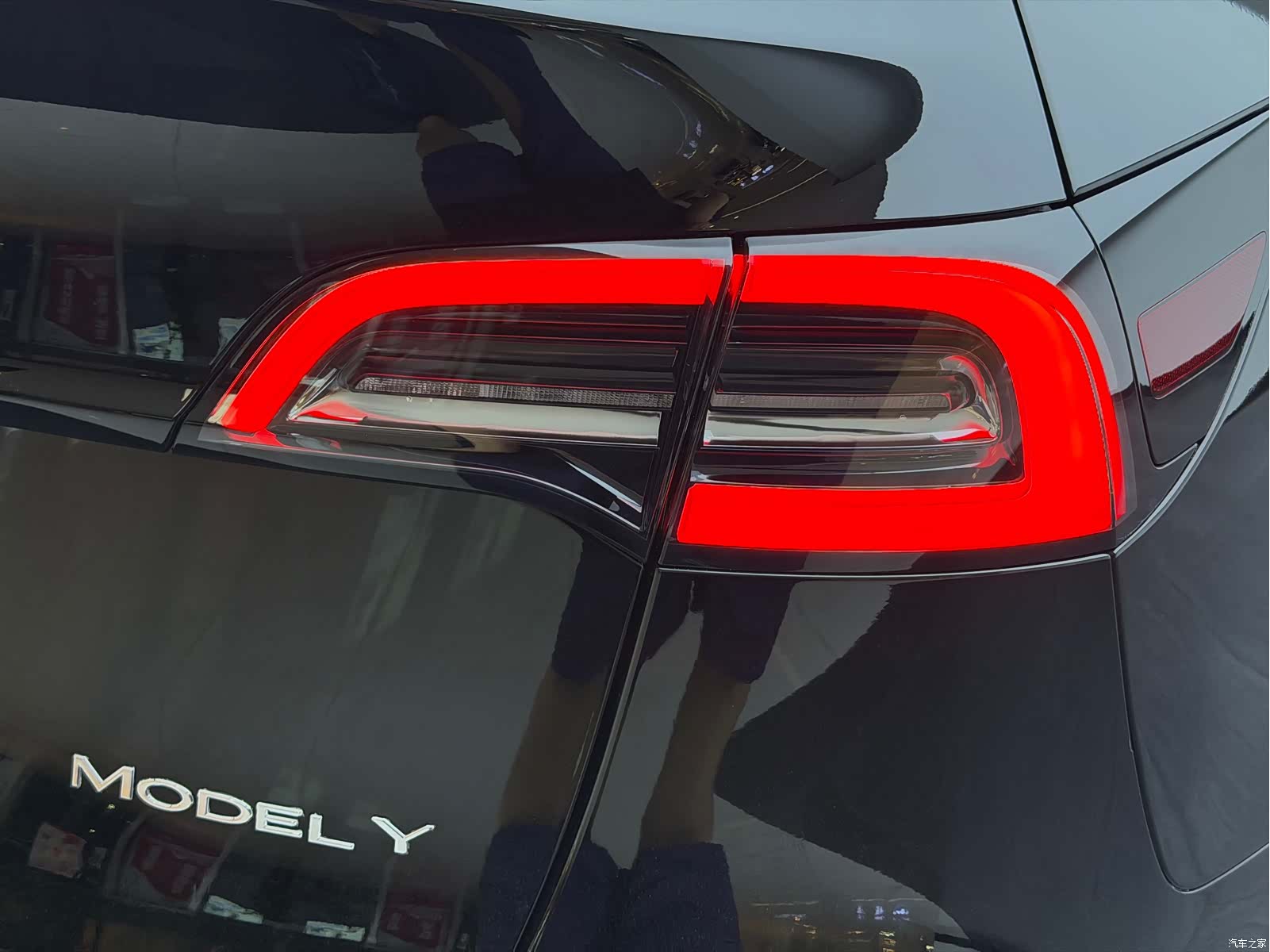 Tesla Model Y, 2022 15