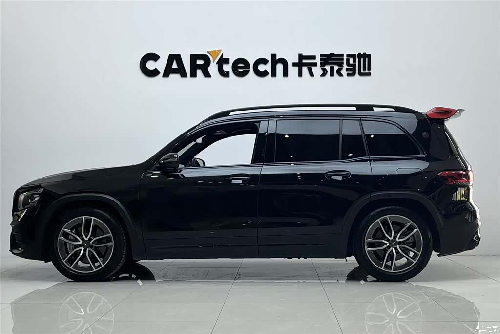 Mercedes-Benz GLB, 2023 все фото