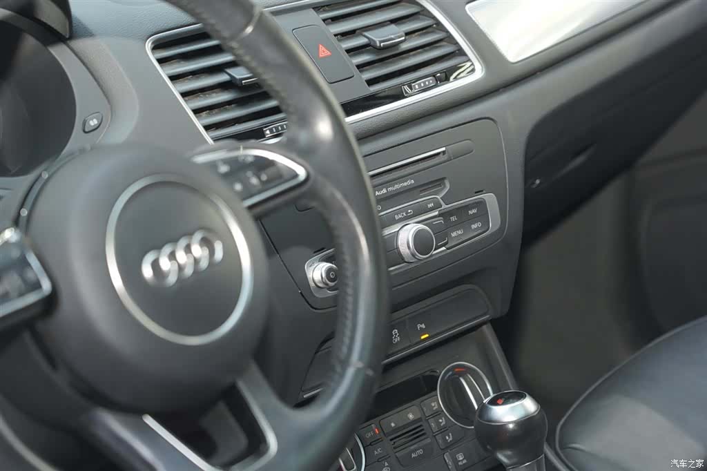 Audi Q3, 2017 15