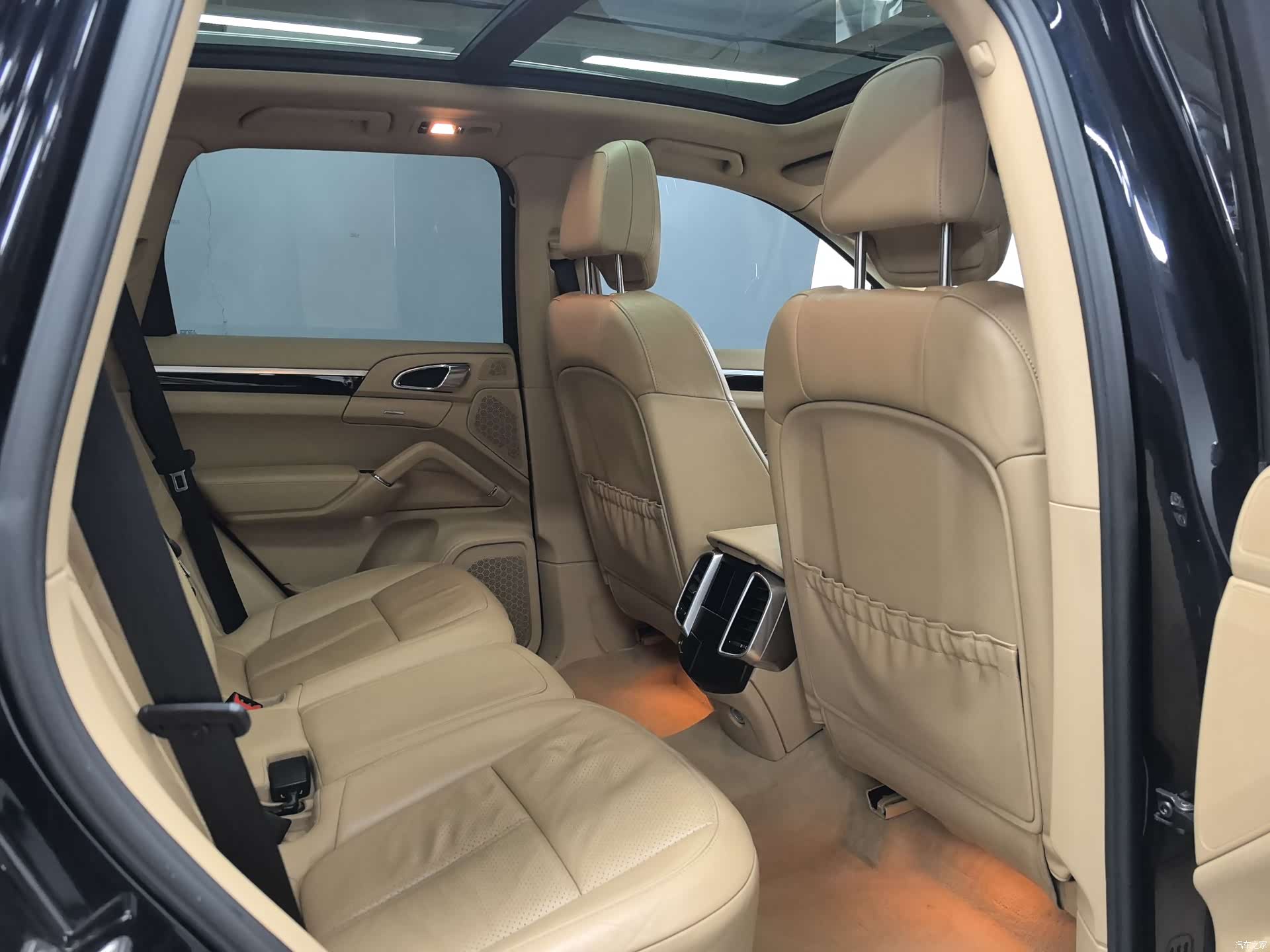 Porsche Cayenne, 2012 7