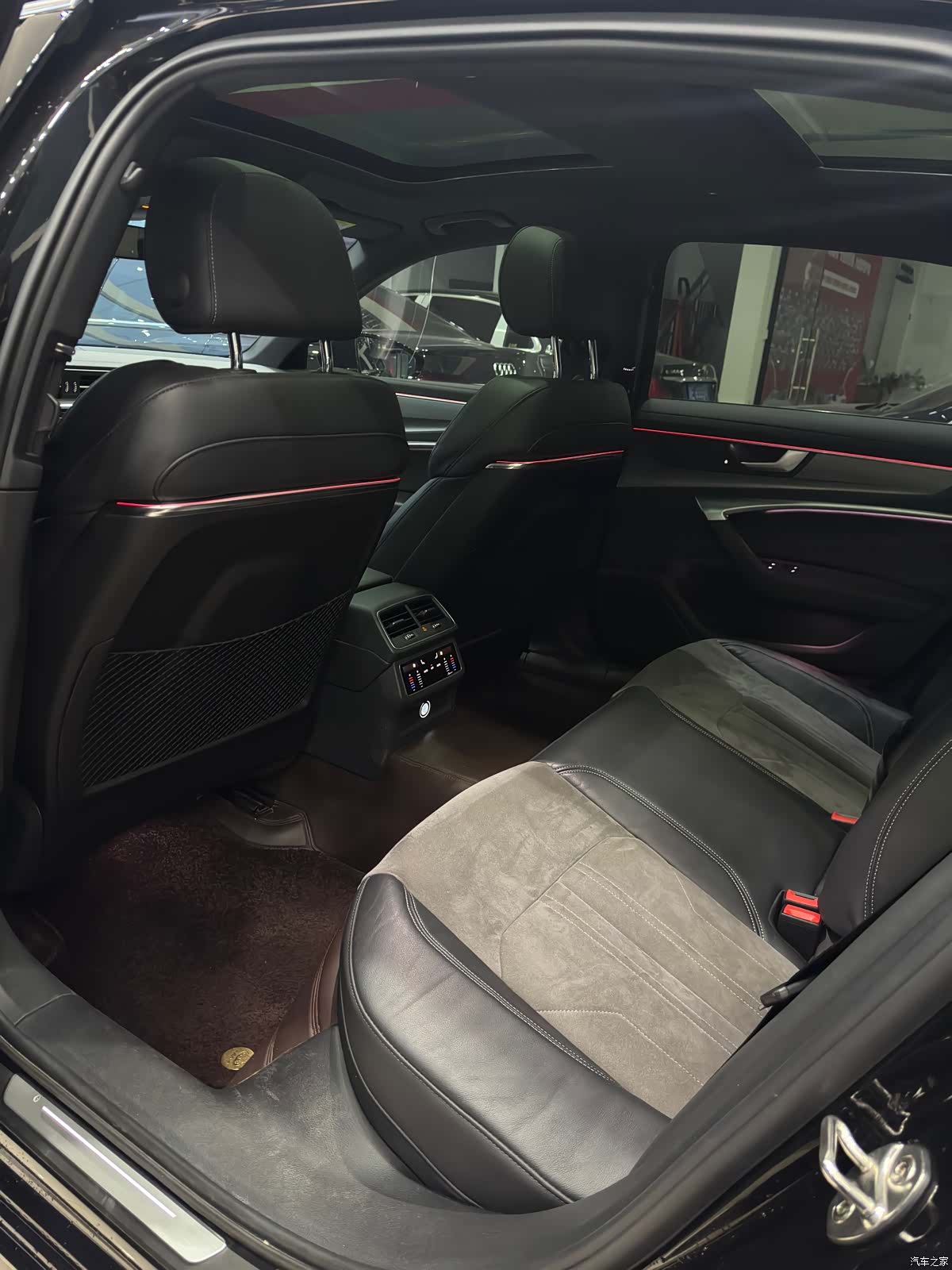 Audi A6L, 2022 11
