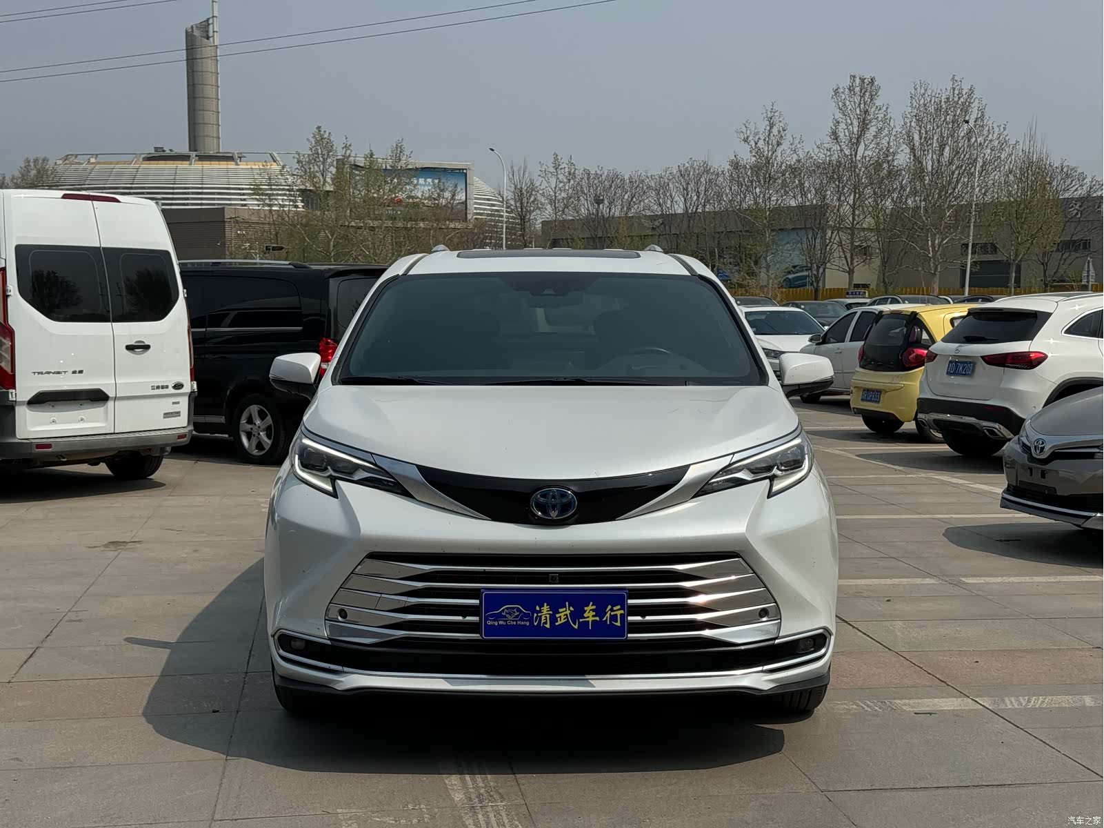 Toyota Sienna, 2023 3