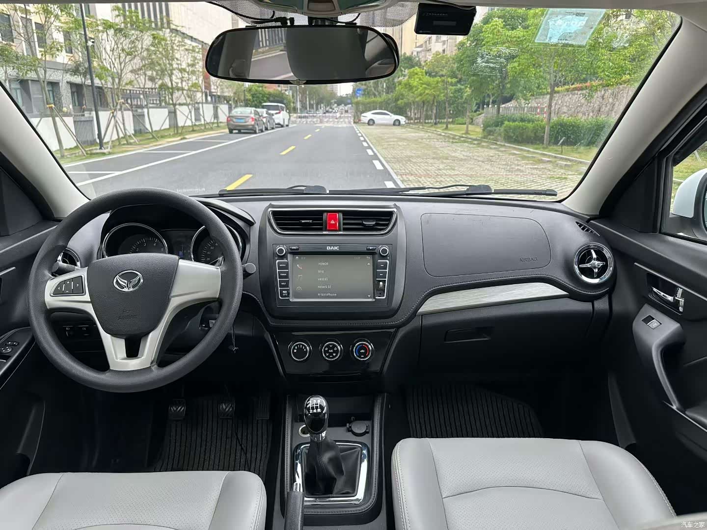 BAIC S3, 2017 4