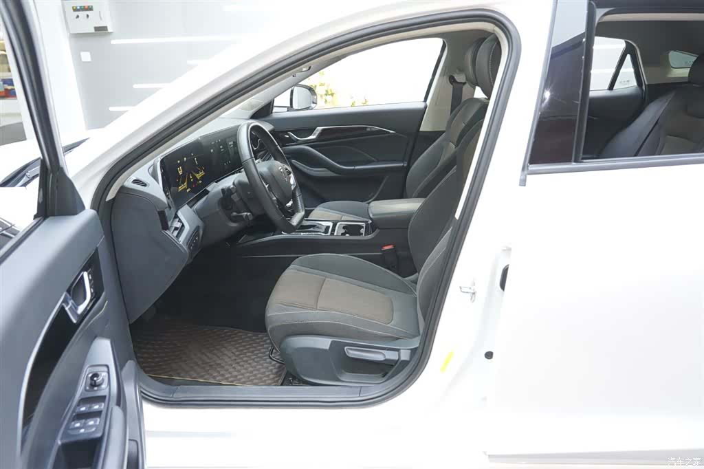 Bestune B70, 2024 16