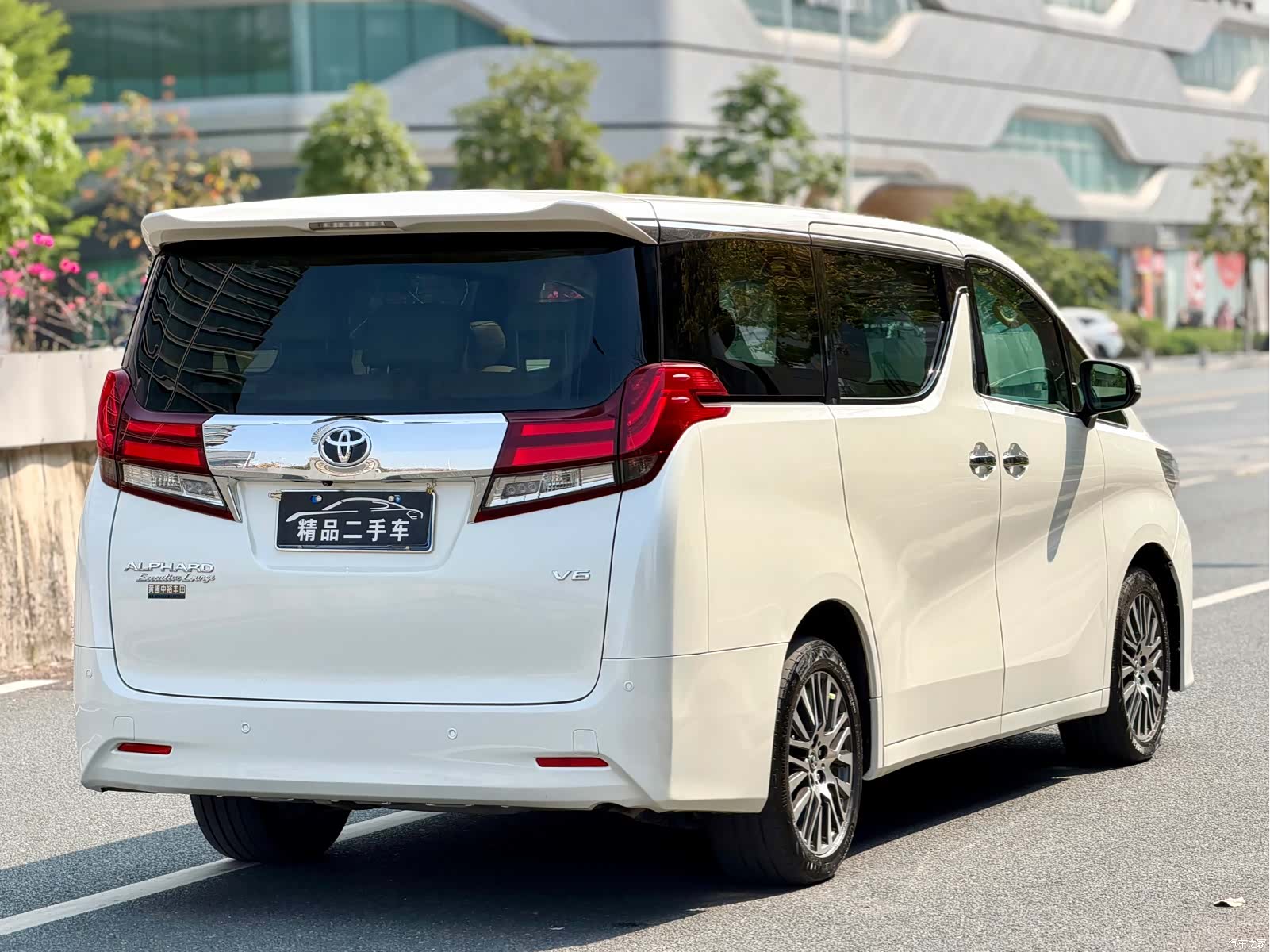 Toyota Alphard, 2017 6