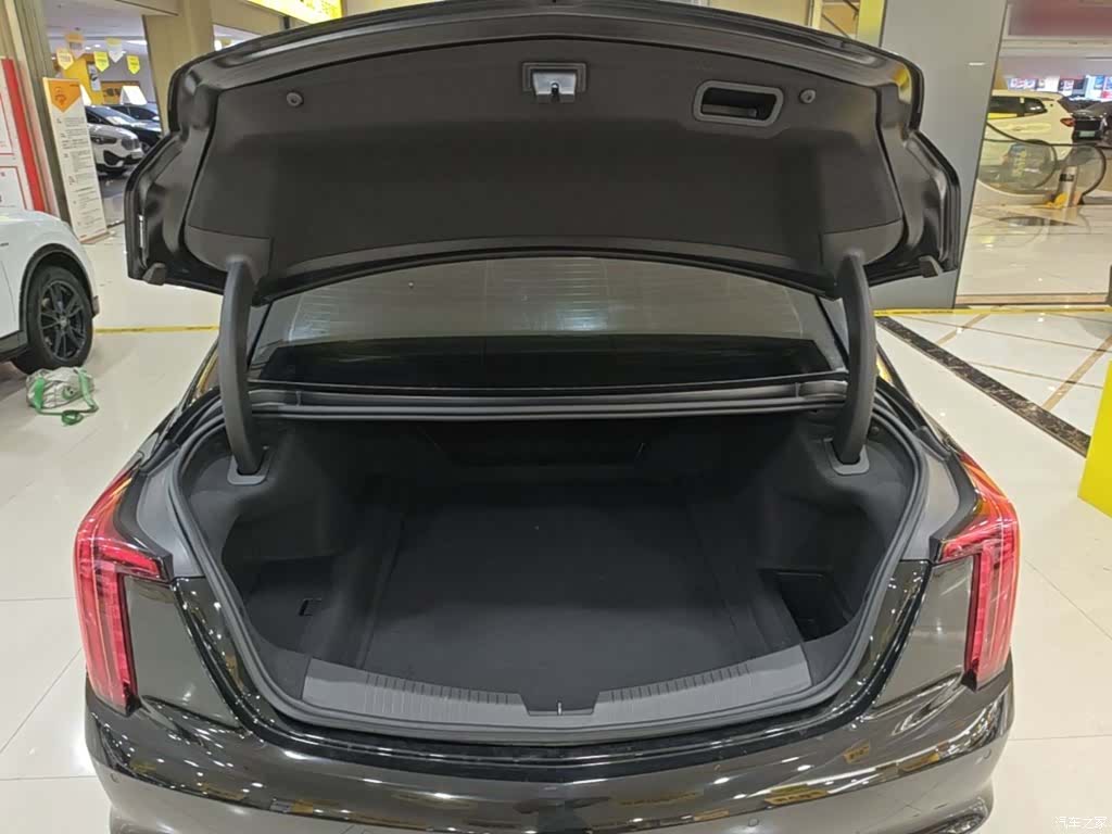 Cadillac CT5, 2026 15